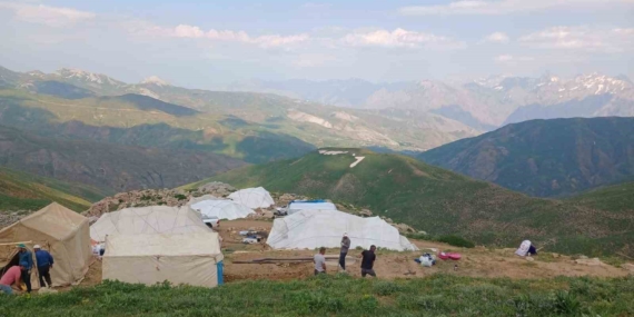 durankaya-yaylalarinda-cadirlar-kuruldu-brcPleAU.jpg
