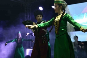 duzcede-cerkes-gecesi-yogun-ilgi-gordu-HwORbj4y.jpg