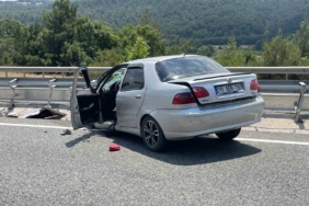 edremit-balikesir-karayolunda-trafik-kazasi-QWq6kIgg.jpg