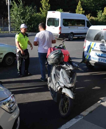 elazigda-dur-ihtarina-uymayan-surucuye-200-bin-lira-ceza-pVNtjAB6.jpg