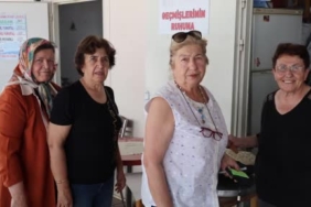 emekli-kadinlar-gozleme-satarak-universitelilere-destek-oluyor-44yZHMp3.jpg