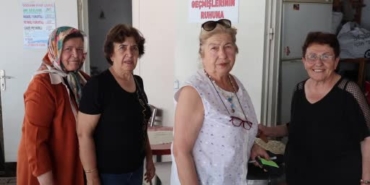 emekli-kadinlar-gozleme-satarak-universitelilere-destek-oluyor-44yZHMp3.jpg