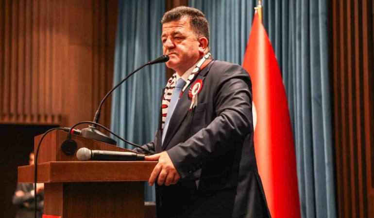 erzincanspor-sirketlesti-kongrede-oy-birligiyle-yeni-donem-basladi-ci9tjz2c.jpg
