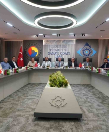 etso-yonetimi-yogun-gundemle-toplandi-8qKhGBPs.jpg