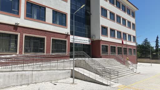 fedakar-ogretmenler-tatilde-okulu-yeni-doneme-hazirliyor-MXdjCbbZ.jpg
