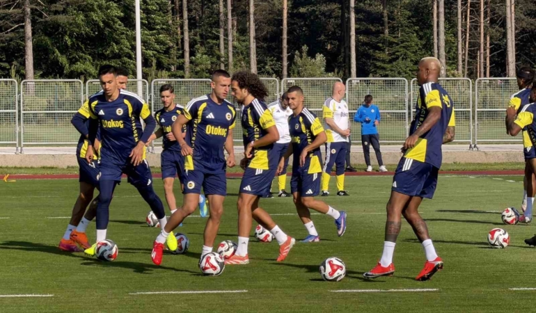 fenerbahcede-kadro-avusturya-kampinda-sekillenecek-ipCOSWkY.jpg
