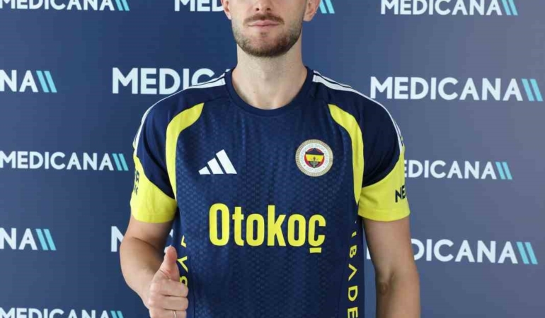 fenerbahcede-milli-futbolcular-saglik-kontrolunden-gecti-flaBizAA.jpg