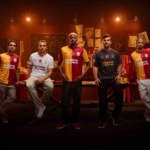 galatasaray-yeni-sezon-formalarini-tanitti-z7qjJUri.jpg