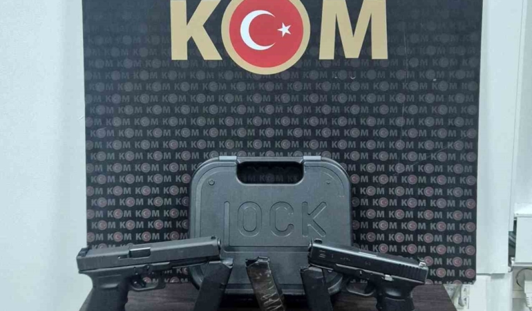 gebzede-ruhsatsiz-silah-ve-change-arac-operasyonu-CRlJE3Xg.jpg