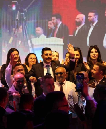 genc-saglik-sendikasinda-osman-kaya-guven-tazeledi-KuZHN1MM.jpg