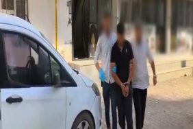 "GÜVENLİ ÖDEME SİSTEMİ" KILIFIYLA DOLANDIRICIK YAPAN ÇETE ÇÖKERTİLDİ: 10 KİŞİ TUTUKLANDI KENDİLERİNİ "NOTER GÖREVLİSİ" OLARAK TANITTILAR, VATANDAŞLARI DOLANDIRDILAR