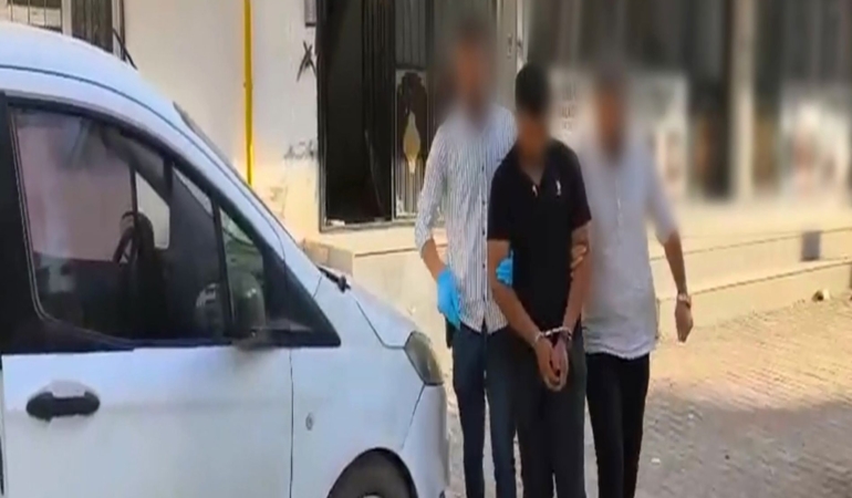 "GÜVENLİ ÖDEME SİSTEMİ" KILIFIYLA DOLANDIRICIK YAPAN ÇETE ÇÖKERTİLDİ: 10 KİŞİ TUTUKLANDI KENDİLERİNİ "NOTER GÖREVLİSİ" OLARAK TANITTILAR, VATANDAŞLARI DOLANDIRDILAR