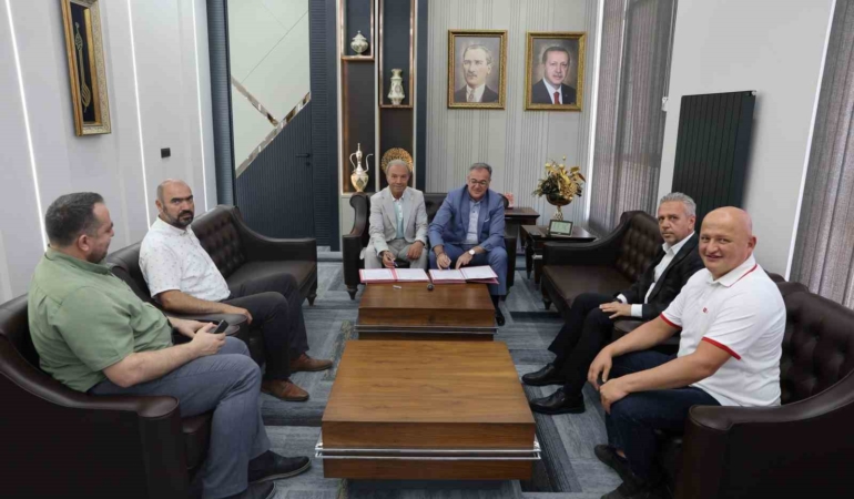 hacilarda-kiyafetler-umuda-donusecek-iQiazmR6.jpg
