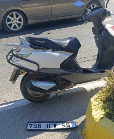 hafif-ticari-arac-ile-motorlu-bisiklet-carpisti-1-yarali-wBLsfZtI.jpg