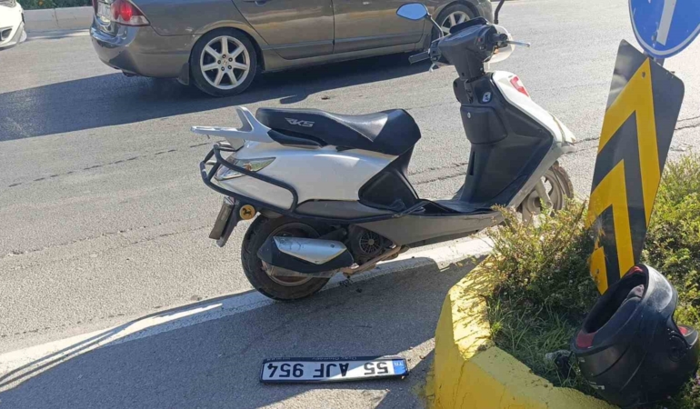 hafif-ticari-arac-ile-motorlu-bisiklet-carpisti-1-yarali-wBLsfZtI.jpg