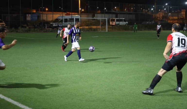 hatayda-38erhan-aksay-futbol-turnuvasi-53-takimin-katilimiyla-suruyor-EZg2lZxc.jpg