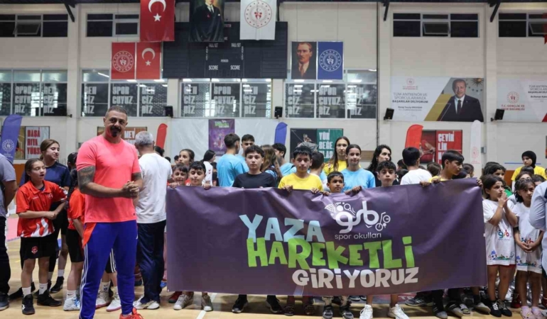 igdirda-yaz-spor-okullari-coskuyla-basladi-WGOz5zdD.jpg