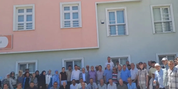 imam-hatip-lisesi-mezunlari-pilav-gununde-hasret-giderdi-7dN91QyN.jpg