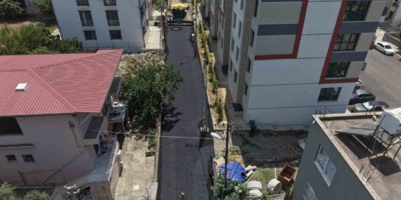 iskenderun-belediyesi-bir-haftada-4-bin-768-ton-sicak-asfalt-serimi-gerceklestirdi-M9gAkMmk.jpg