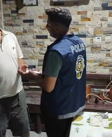 kaybettigi-emekli-maasindan-umudu-kesen-vatandasin-parasini-polis-sahibine-ulastirdi-iTcFwgEb.jpg