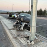 kayseride-otomobil-aydinlatma-diregine-carpti-1-yarali-yj9Rqx5e.jpg
