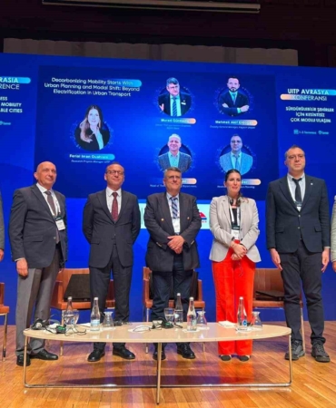 kayserinin-dusuk-karbonlu-ulasim-vizyonu-uitp-konferansinda-ilgi-gordu-hzGZ7KGb.jpg