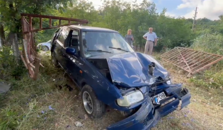 kaza-yapan-surucu-aracini-birakip-uyumaya-gitti-XUKAGrzJ.jpg
