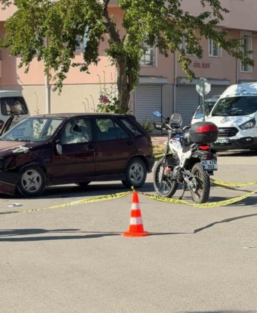 kazada-yaralanan-ogretmen-hayatini-kaybetti-GhmceebU.jpg