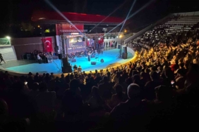 kiliste-millet-bahcesinde-acik-hava-konserine-yogun-ilgi-KcvhZ9Nl.jpg