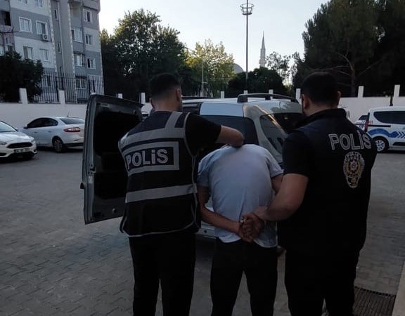 kiralik-aracla-geldigi-ilcede-3-hirsizlik-olayina-karisan-supheli-yakalandi-LHK8Ikch.jpg