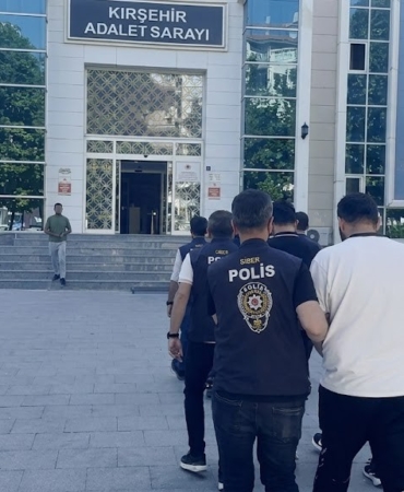 kirsehir-merkezli-bahis-operasyonu-4-supheli-yakalandi-VRJixO9i.jpg