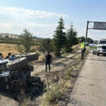 kontrolden-cikan-traktor-sarampole-devrildi-1-yarali-8Bahb9Kh.jpg