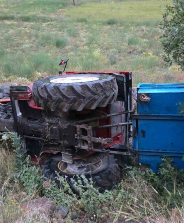konyada-traktor-devrildi-1-yarali-jDBUN5MP.jpg