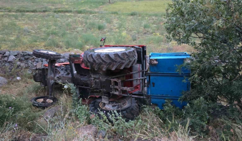 konyada-traktor-devrildi-1-yarali-jDBUN5MP.jpg