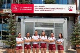 korfez-genclerbirliginin-6-kadin-ragbicisi-milli-formayla-avrupa-sahnesinde-f3167mKR.jpg