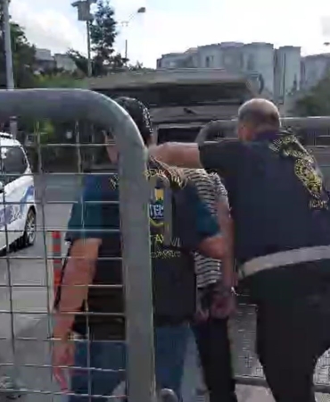 kucukcekmecede-cinayet-zanlisi-7-saatte-yakalandi-QLxIlzHp.jpg