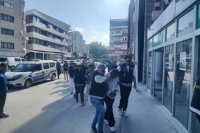 kusadasindaki-cinayetin-suphelileri-adliyeye-sevk-edildi-U9PFH5Mu.jpg
