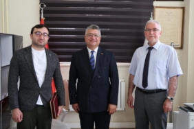 kutahya-dumlupinar-universitesi-surekli-egitim-merkezinde-gorev-degisimi-Pupn1j8c.jpg
