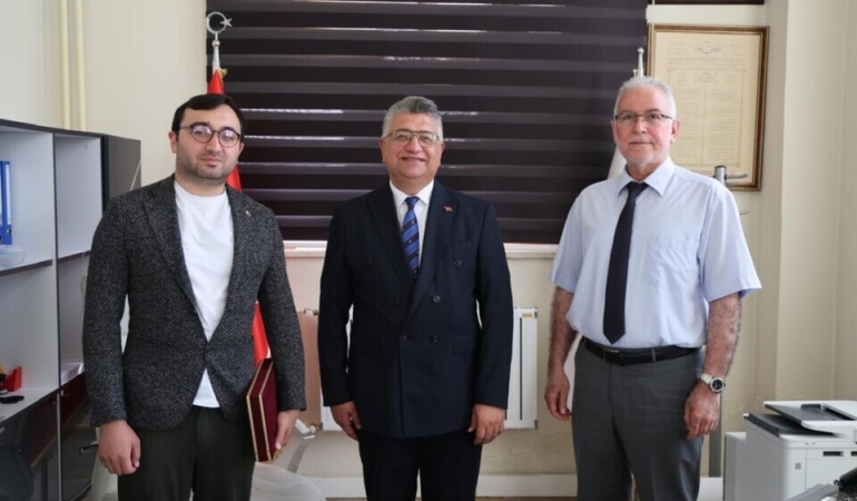 kutahya-dumlupinar-universitesi-surekli-egitim-merkezinde-gorev-degisimi-Pupn1j8c.jpg