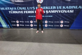 kutahyali-boksor-mehmet-turan-delibas-turkiye-ucuncusu-oldu-pVJbB4jG.jpg
