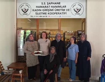 kutahyali-hamarat-hanimlarin-hedefi-markalasma-ve-ihracat-F9ttQsn4.jpg