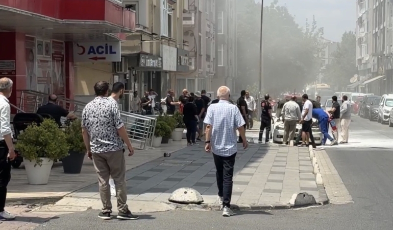 luks-arac-alevlere-teslim-oldu-Vpc1Y3Wy.jpg