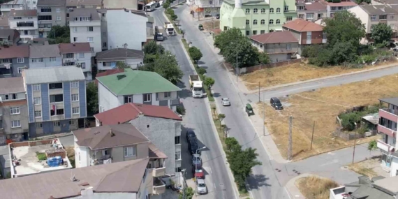 mahalle-sakinlerinden-hafriyat-kamyonu-tepkisi-cocuklarimiz-tehlike-altinda-U9sDUrrI.jpg