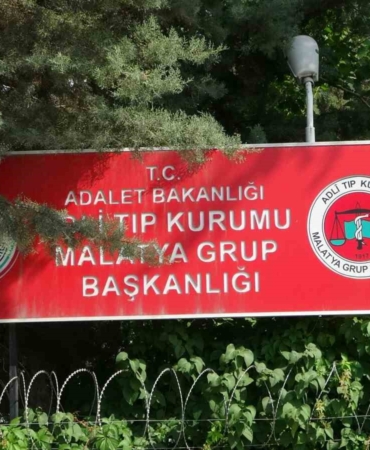 malatyada-bicakli-cinayet-davasinda-taniklar-dinlendi-kMg9nL4R.jpg