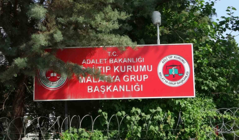 malatyada-bicakli-cinayet-davasinda-taniklar-dinlendi-kMg9nL4R.jpg