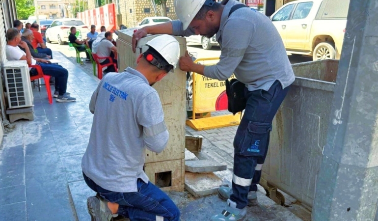 mardinde-2-bine-yakin-panoya-yetkisiz-mudahale-pwQZytgA.jpg