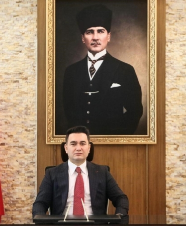 mersin-cumhuriyet-bassavcisi-yasin-emre-gorevine-basladi-UVH89ExS.jpg