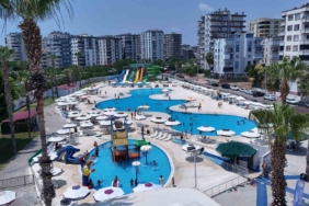 mezitli-belediyesi-su-parki-yaz-sezonuna-kapilarini-acti-YFFjIeVx.jpg