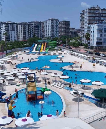 mezitli-belediyesi-su-parki-yaz-sezonuna-kapilarini-acti-YFFjIeVx.jpg