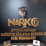 minibusun-koltuk-dosemesinden-3-kilogram-uyusturucu-cikti-g7kIqkyM.jpg